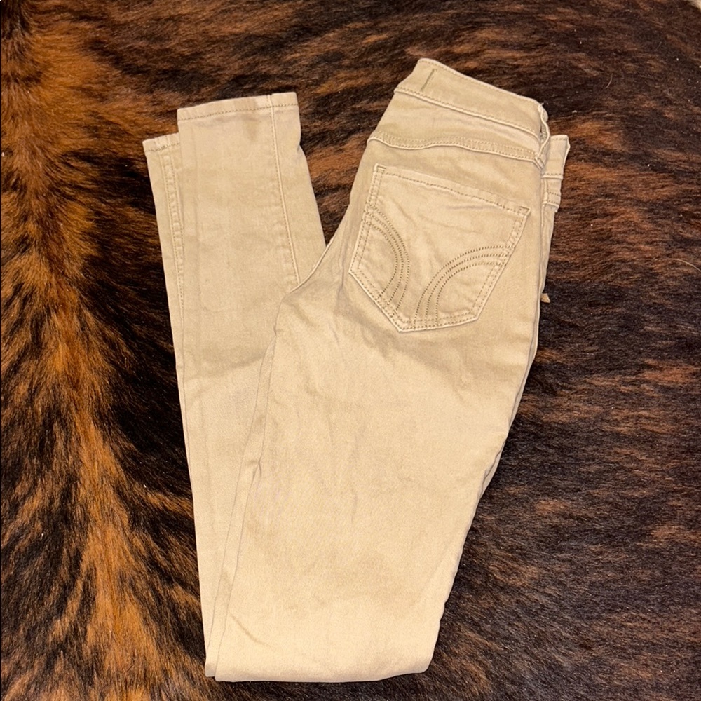Hollister skinny khakis